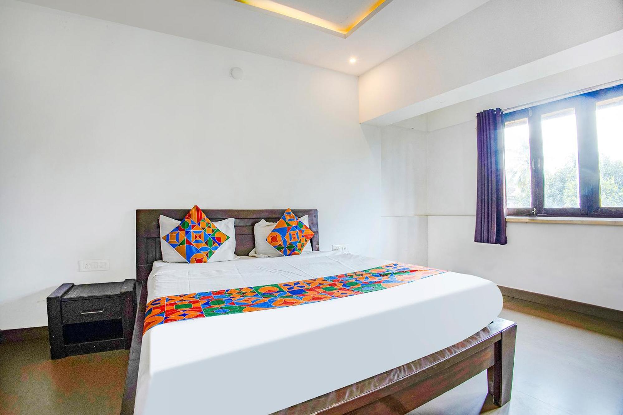 Fabhotel Comfort Stays - Nr Miramar Beach Панаджи Екстериор снимка