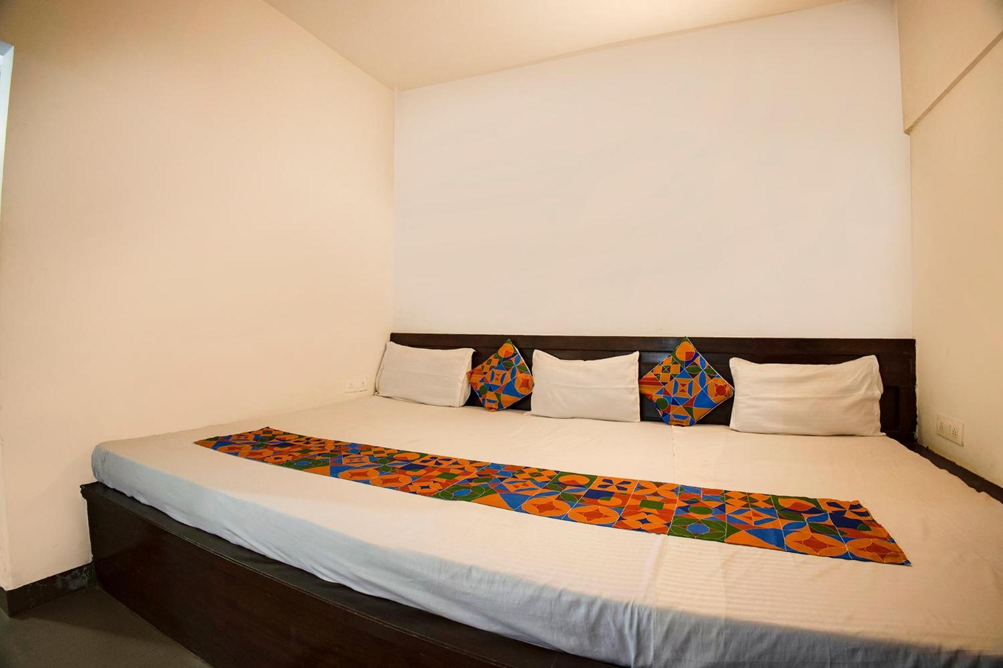 Fabhotel Comfort Stays - Nr Miramar Beach Панаджи Екстериор снимка