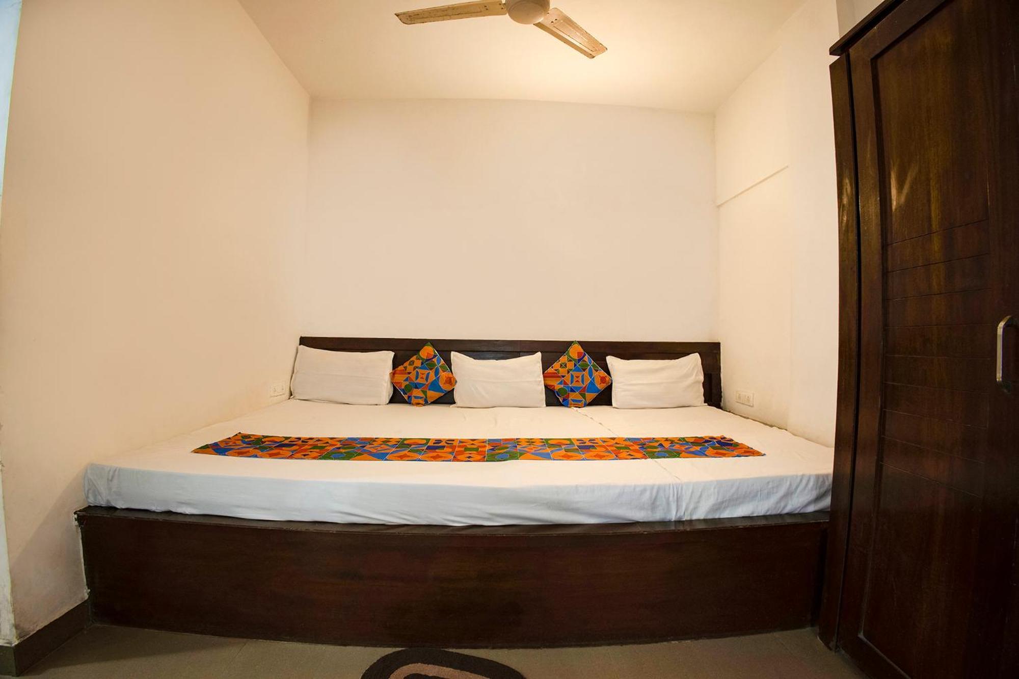 Fabhotel Comfort Stays - Nr Miramar Beach Панаджи Екстериор снимка