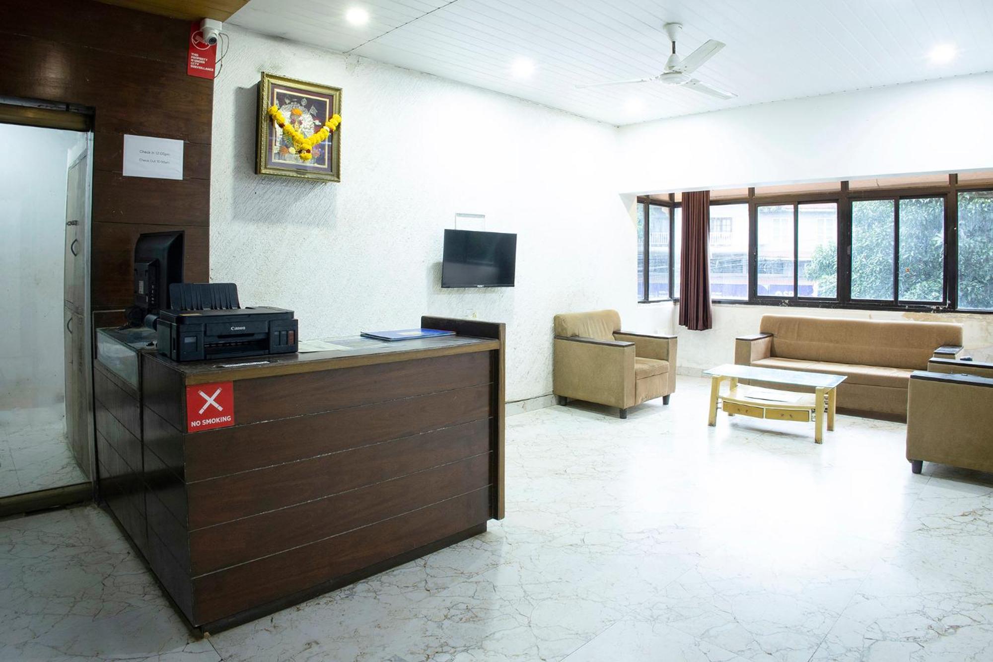 Fabhotel Comfort Stays - Nr Miramar Beach Панаджи Екстериор снимка